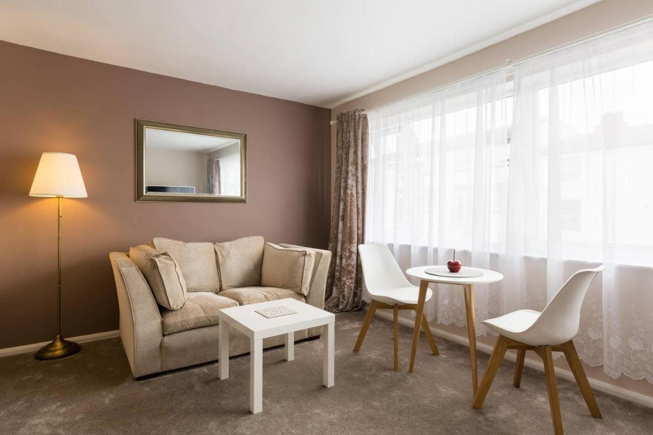 Chocolate Nest Apartment Лемингтън Спа Екстериор снимка